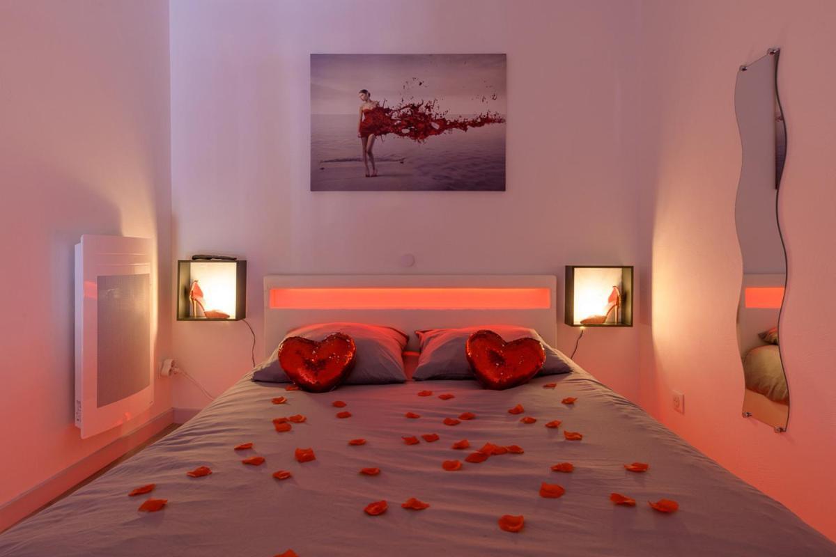 Love Room - Suite Romantique Avec Spa Privatif Le Puy-en-Velay المظهر الخارجي الصورة
